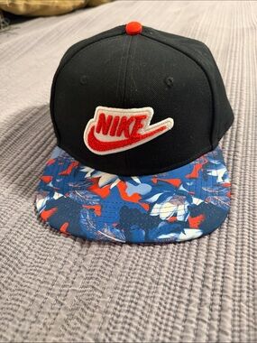 Nike Pro Hat Snapback One Size Dri-Fit Felt Swoosh Logo Spellout Colorblock